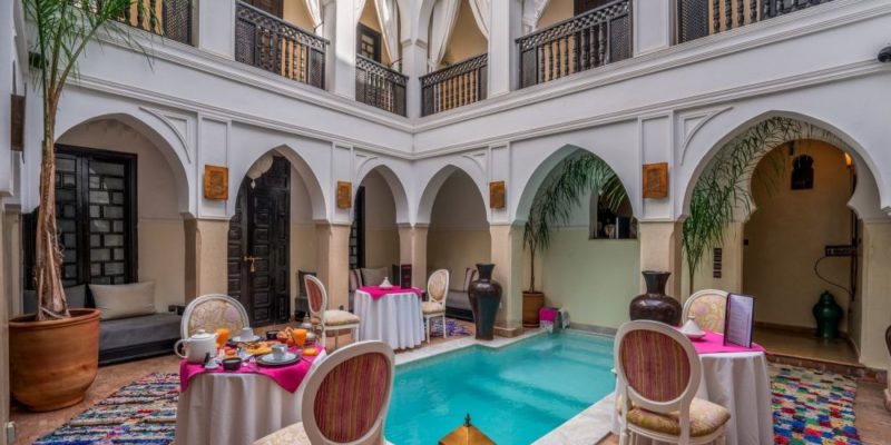 Riad à Marrakech et Lodge dans le désert d'Agafay
